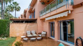 Doppelhaushälfte zu verkaufen in Los Naranjos, Nueva Andalucia