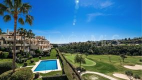 Apartamento Planta Baja en venta en Los Capanes del Golf, Benahavis