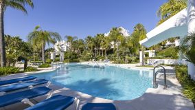 Penthouse for sale in Alcazaba Lagoon, Casares Pueblo