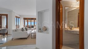 Apartment for sale in Los Naranjos, Nueva Andalucia