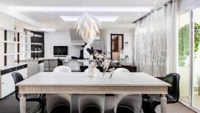 Town House for sale in Altos del Rodeo, Nueva Andalucia