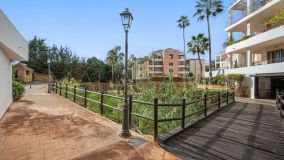 Apartamento en venta en Las Brisas, Nueva Andalucia