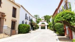 Radhus for sale in Guadalmina Baja, San Pedro de Alcantara