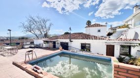 Villa zu verkaufen in Nueva Andalucia, Marbella