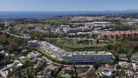 Appartement rez de chaussée for sale in La Corniche, Nueva Andalucia