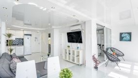 Apartamento en venta en La Perla, Benalmadena