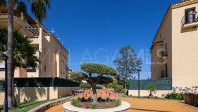 Apartamento Planta Baja en venta en La Resina Golf, Estepona Este