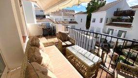 Wohnung zu verkaufen in Los Pinos de Aloha, Nueva Andalucia
