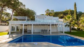Villa for sale in Nueva Andalucia, Marbella