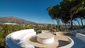 Villa for sale in Nueva Andalucia, Marbella