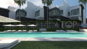 Town house for sale in Estepona Playa with 5 bedrooms