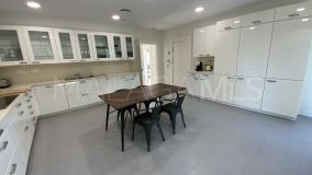 Villa for sale in Altos de Puente Romano, Marbella Golden Mile