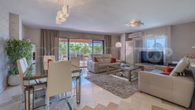 Buy apartment with 5 bedrooms in Marbella Centro