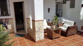 Town House for sale in Los Naranjos, Nueva Andalucia