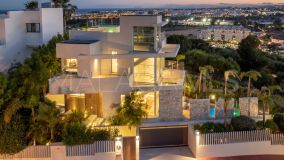 Villa zu verkaufen in Nueva Andalucia, Marbella
