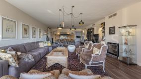 Duplex Penthouse for sale in La Cartuja del Golf, Estepona Est