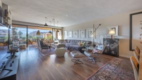 Duplex Penthouse for sale in La Cartuja del Golf, Estepona Est