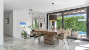 Villa for sale in Nueva Andalucia, Marbella