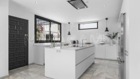 Villa for sale in Nueva Andalucia, Marbella