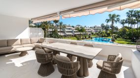 Apartamento en venta en Los Granados Golf, Nueva Andalucia