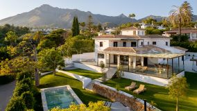 Hermosa villa de 5 dormitorios completamente renovada en una tranquila calle de La Merced – Milla de Oro de Marbella