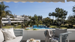 Luxorious and modern 2 bedroom apartment in Los Granados Golf in Nueva Andalucia