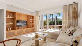 Magnificent renovated 3 bedroom Townhouse with stunning sea views in Bahia de Marbella - Marbella East