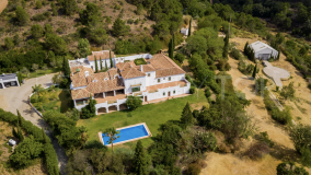 Luxury Spanish estate with modern 10-bedroom cortijo in Estepona