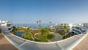 Magnífico Ático de 3 Dormitorios en Primera Línea de Playa con Vistas al Mar en The Edge, Estepona