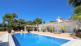 Villa for sale in Paraiso Alto, Benahavis