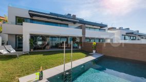 Impresionante apartamento de 3 dormitorios con piscina privada y jardín privado de 216m² en Artola Homes - Cabopino.