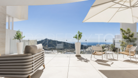 Elegant 3 Bedroom Apartment with Sea Views in Palo Alto, Marbella