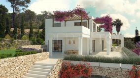 Buy villa in San Carlos