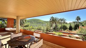 Two bedroom apartment with stunning & large terrace in the prestigious community of Roca Llisa