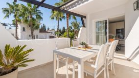 Atico duplex a la venta de 2 dormitorios en Los Naranjos de Marbella