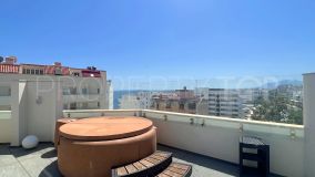 Amplio Ático dúplex de 3 dormitorios con vistas al mar en Marbella centro