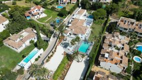 Villa with 10 bedrooms for sale in Atalaya Golf