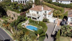 Charming 4 bedroom andalusian style Villa with golf views in La Quinta - Benahavis