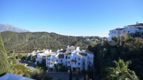 Lovely 3 bedroom corner penthouse with panoramic views in Altos de la Quinta - Benahavis