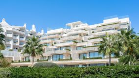 For sale duplex with 3 bedrooms in Estepona Playa