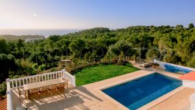 Magnífica villa reformada de 5 dormitorios con casa de invitados e impresionantes vistas al mar en Cala Tardia - San José - Ibiza