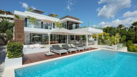 Exceptional 5 bedroom modern Villa with prime location in the Golf Valley - Nueva Andalucia