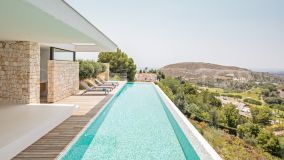 Prestigiosa villa contemporánea de 4 dormitorios con impresionantes vistas panorámicas en Marbella Club Golf Resort - Benahavis