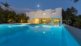Villa ultramoderna de 5 dormitorios con vistas al golf en Guadalmina Alta - San Pedro de Alcantara