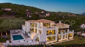 Espectacular villa de 5 dormitorios con impresionantes vistas al mar en El Madroñal - Benahavis