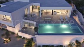 Villa for sale in Cumbre del Sol with 3 bedrooms