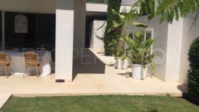 Adosado en venta en Polo Gardens con 5 dormitorios