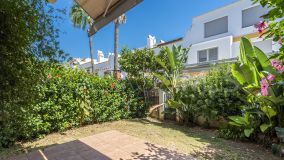 Adosado en venta en Marbellamar, Marbella Golden Mile