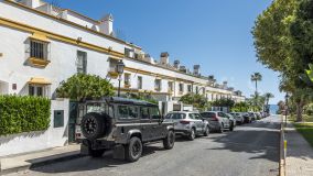 Adosado en venta en Marbellamar, Marbella Golden Mile