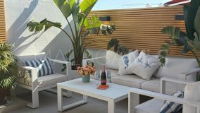 Penthouse for sale in Las Cañas Beach, Marbella Golden Mile